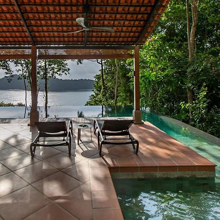 Ambong Pool Villas - Private Pool Pantai Cenang  Exteriör bild