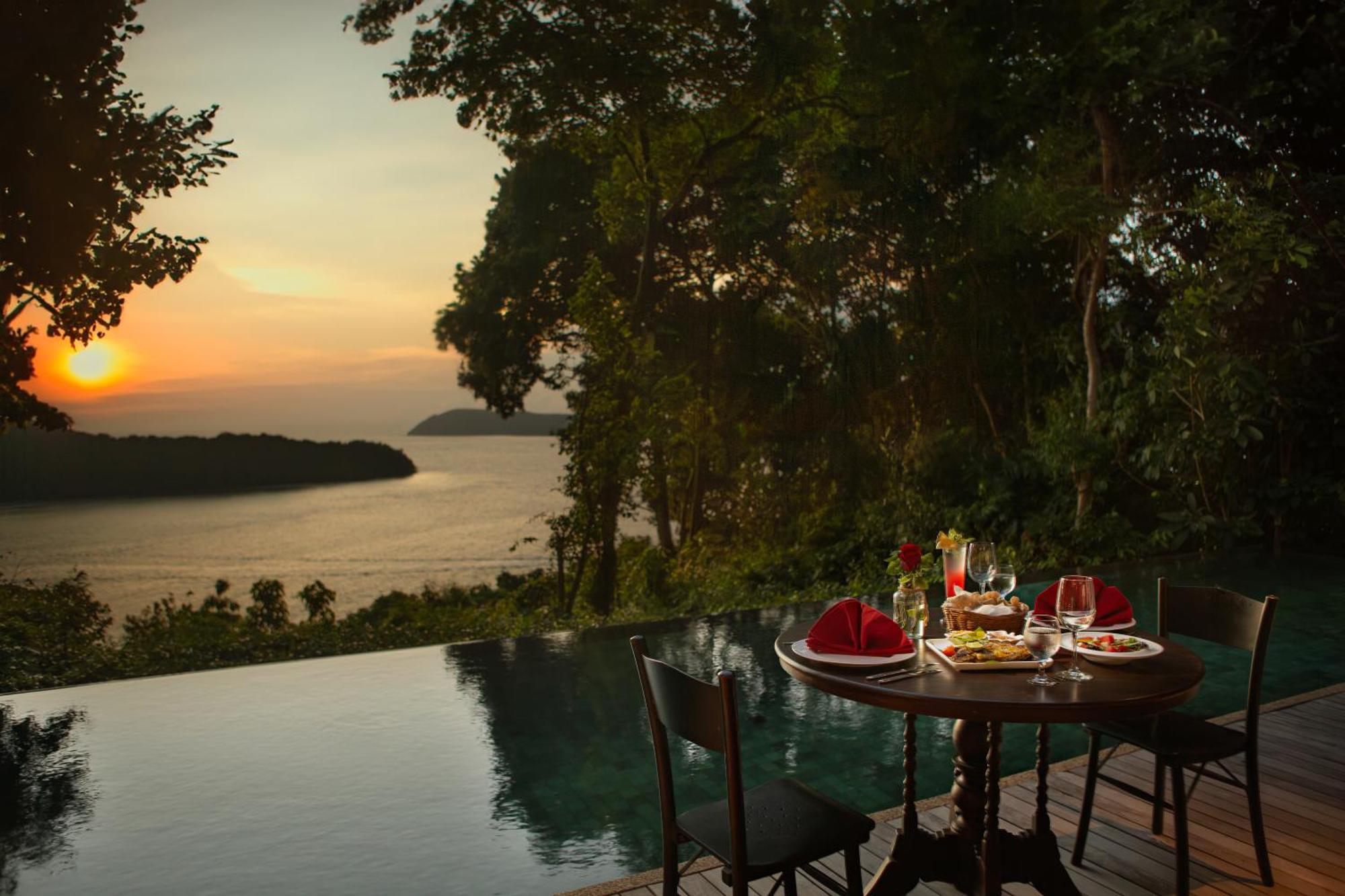 Ambong Pool Villas - Private Pool Pantai Cenang  Exteriör bild