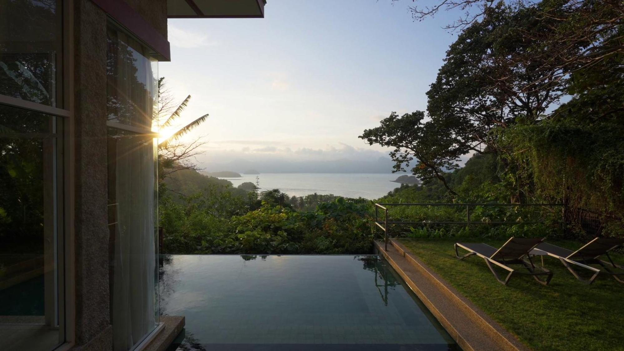 Ambong Pool Villas - Private Pool Pantai Cenang  Exteriör bild