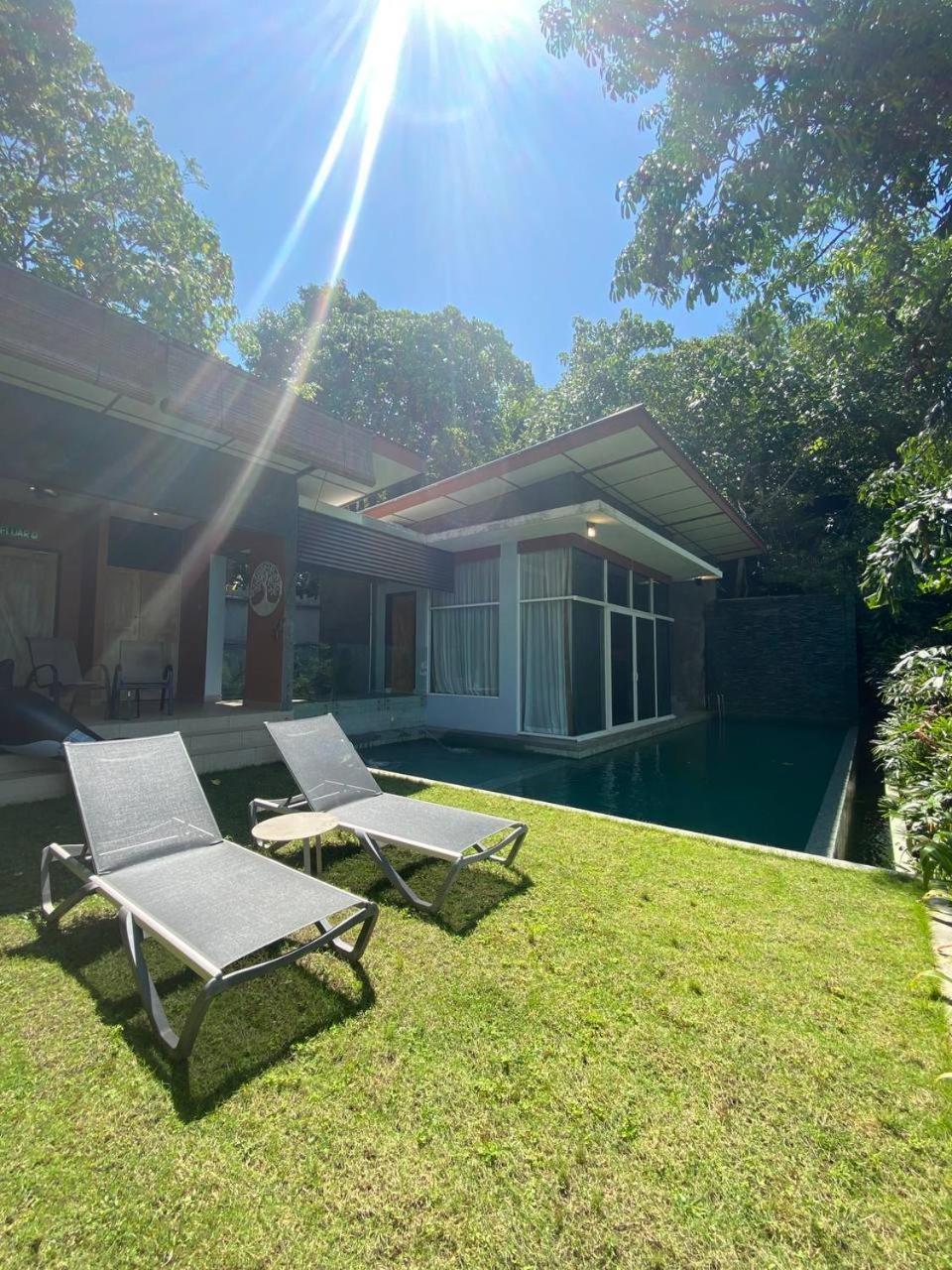 Ambong Pool Villas - Private Pool Pantai Cenang  Exteriör bild