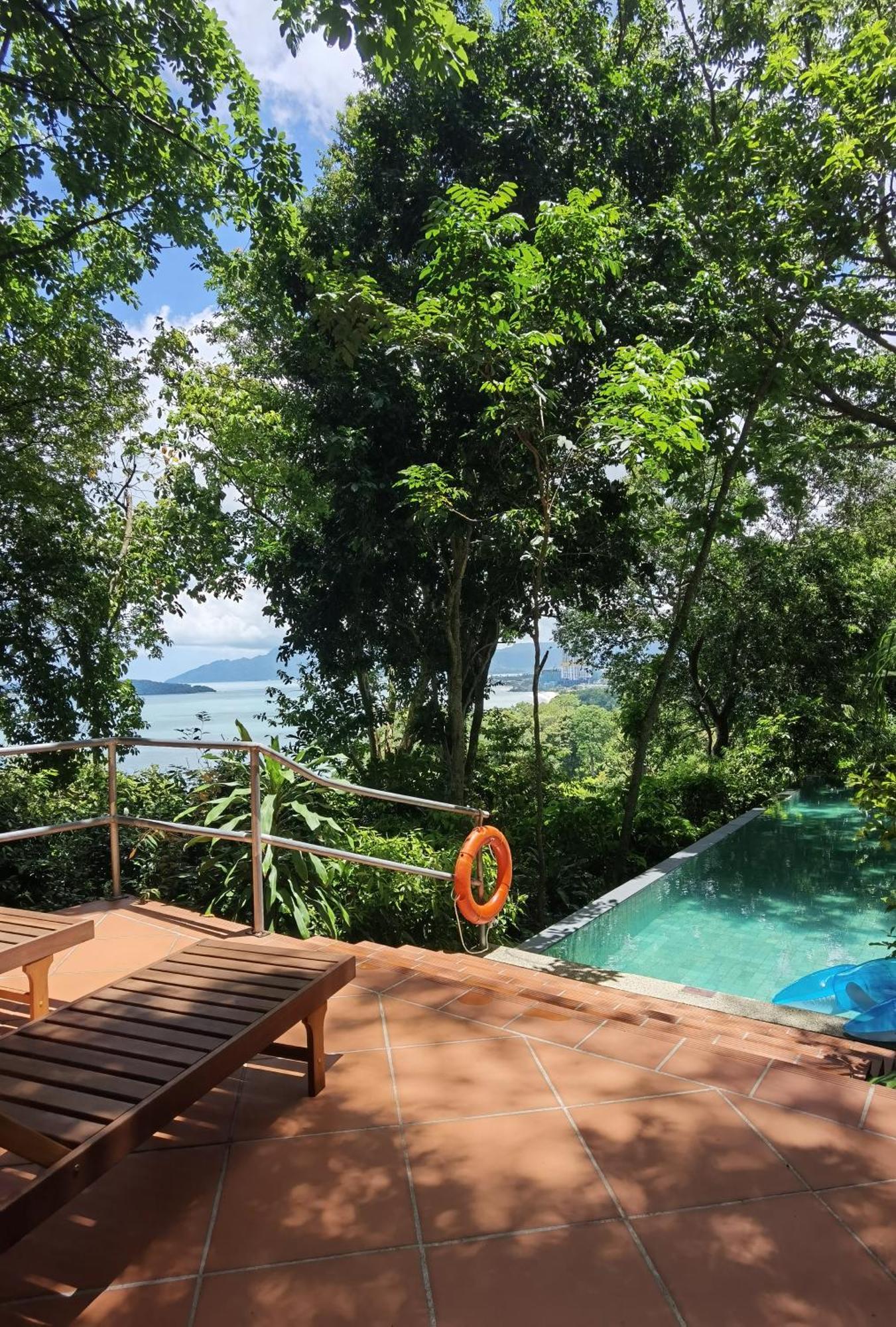 Ambong Pool Villas - Private Pool Pantai Cenang  Exteriör bild