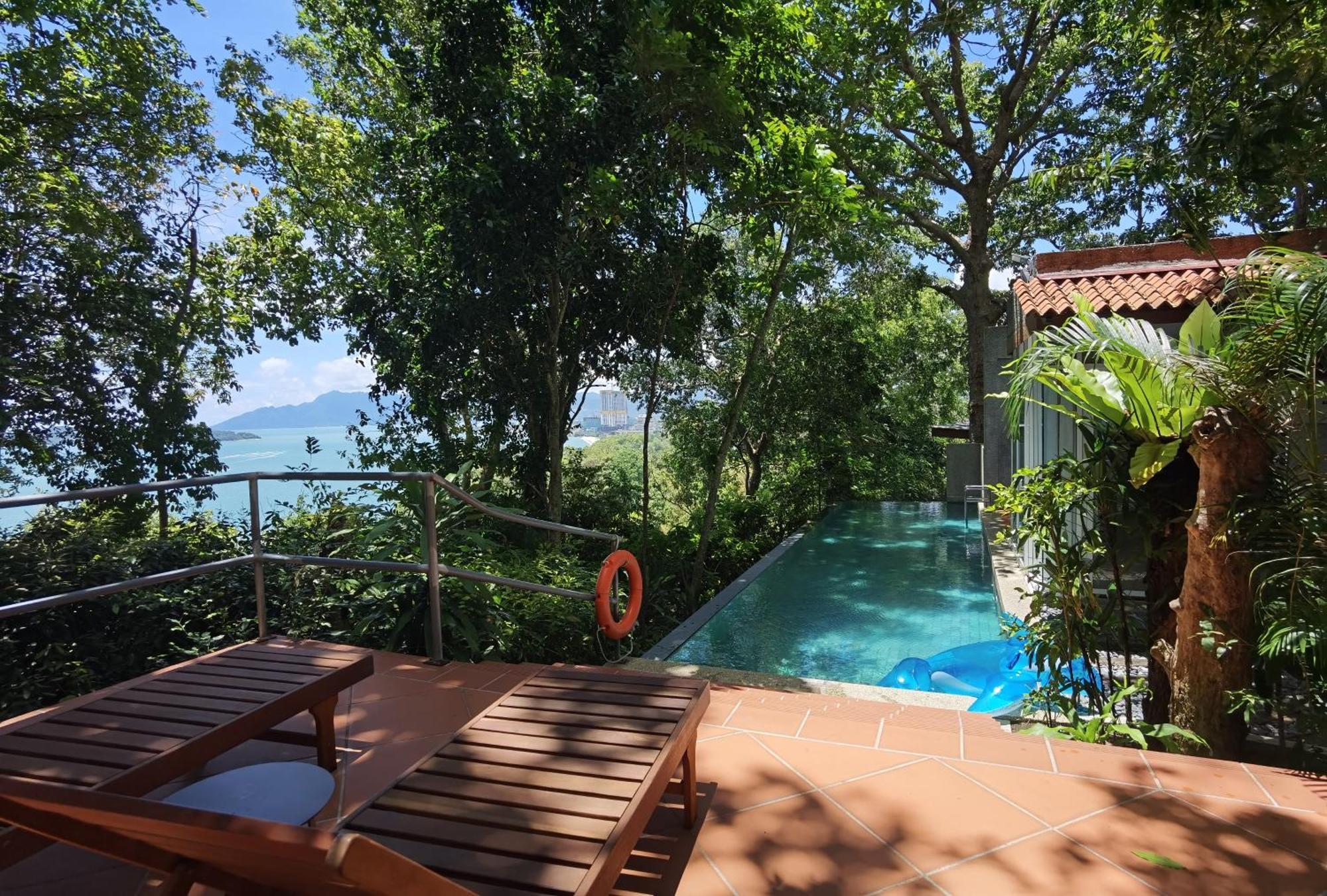 Ambong Pool Villas - Private Pool Pantai Cenang  Exteriör bild